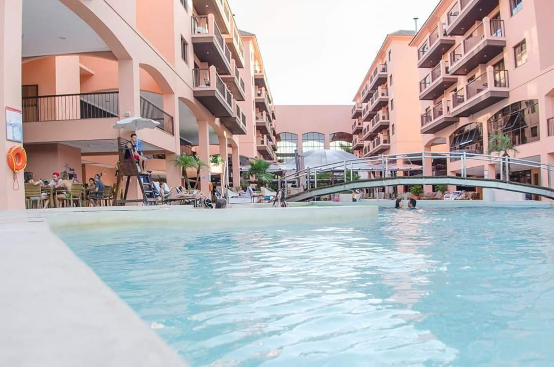 Apto Pés Na Areia Em Jurere Jurere Internacional Apartamento